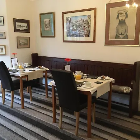 Ebor House Couette-café 4*