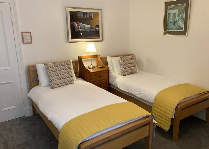 Ebor House Bed & Breakfast 4*